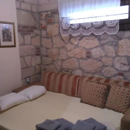 Kleio's House *
