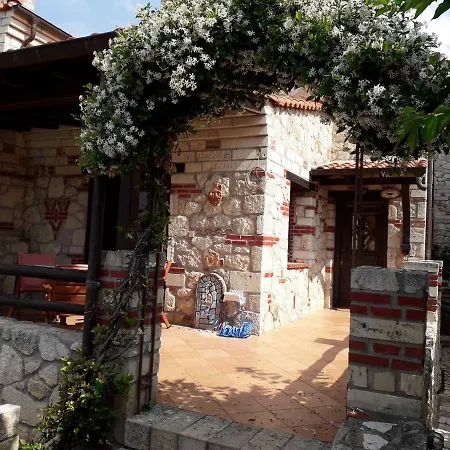 Holiday home Kleio's House Psakoudia