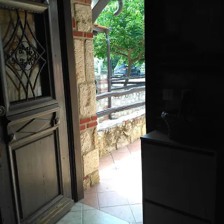 Holiday home Kleio's House Psakoudia