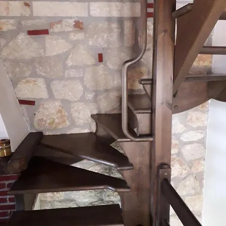 Holiday home Kleio's House Psakoudia